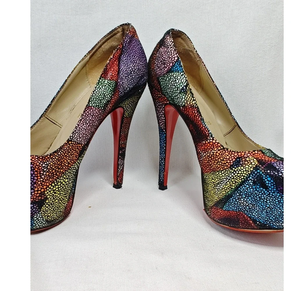 Christian Louboutin Daffodile Pumps 40 Pebble Texture Platform Leather Heels Red
